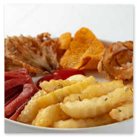 Goldene Pommes mit hausgemachtem Dip als Beilage