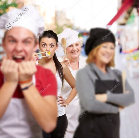 Team bei der Arbeit am Foodtruck